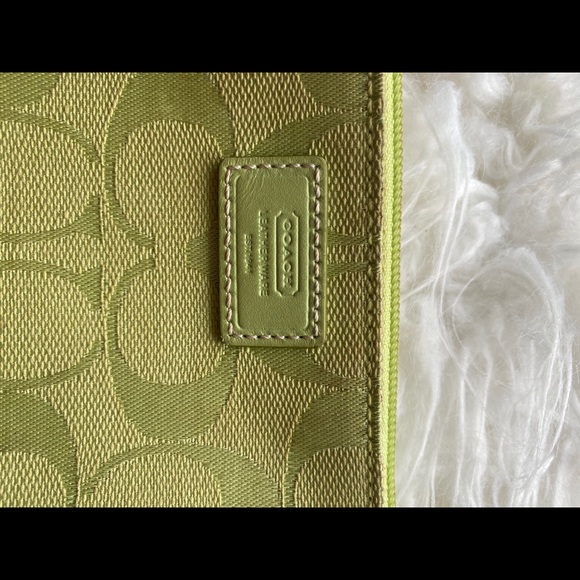 Coach wallet - Picture 2 of 3
